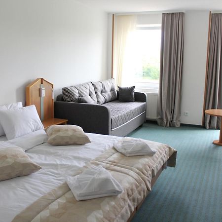 Hotel Bessunger Forst Rossdorf  Екстериор снимка
