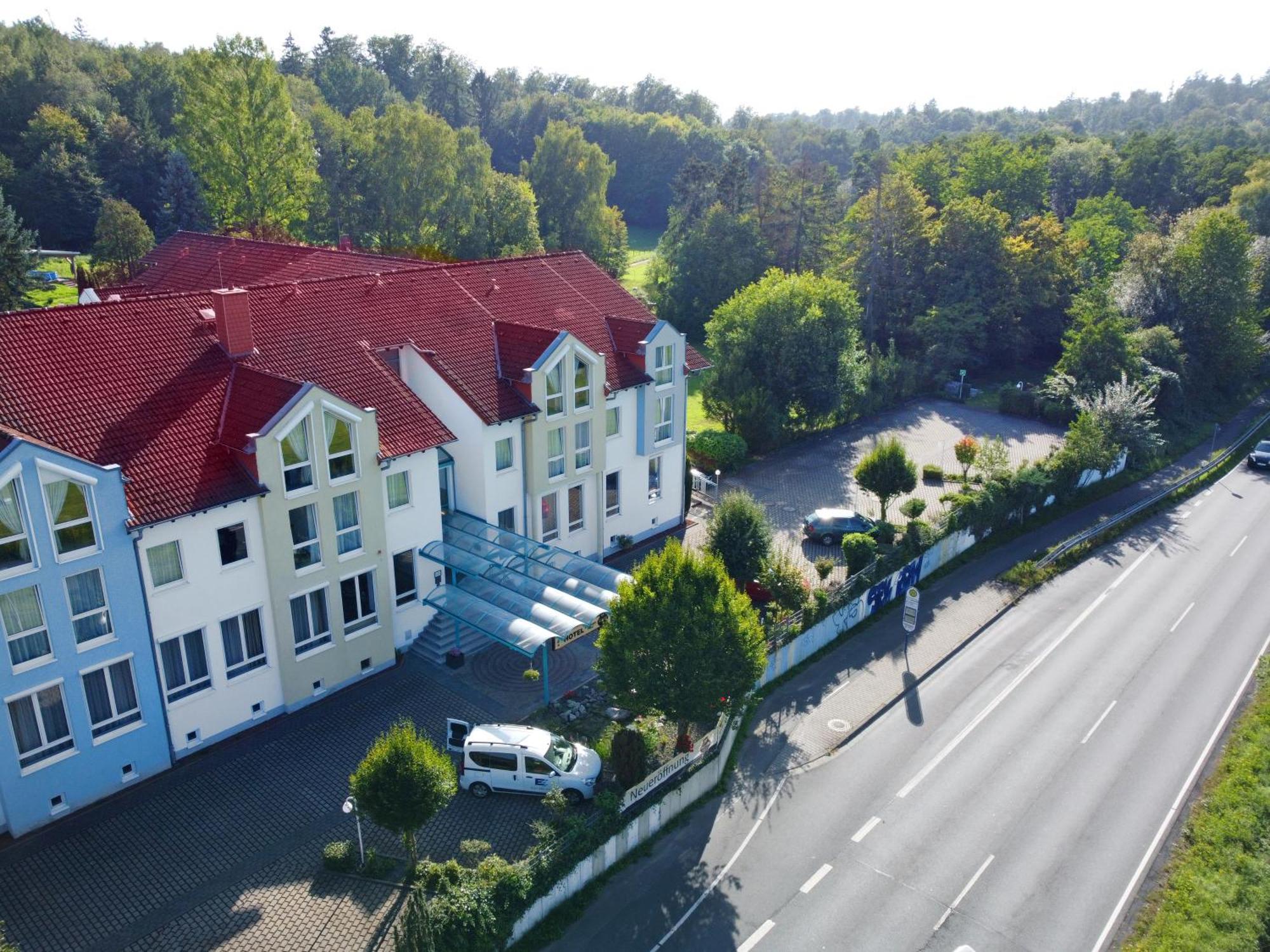 Hotel Bessunger Forst Rossdorf  Екстериор снимка